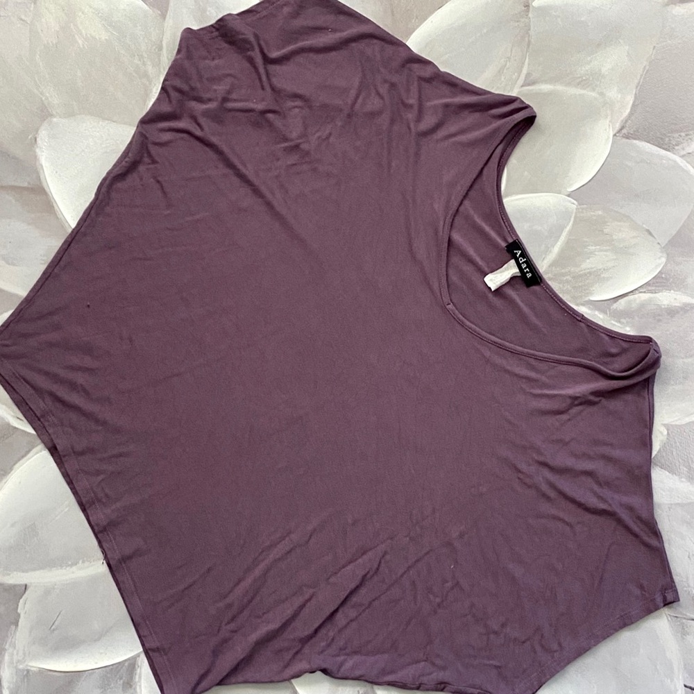 Dolman sleeve Vneck shirt
